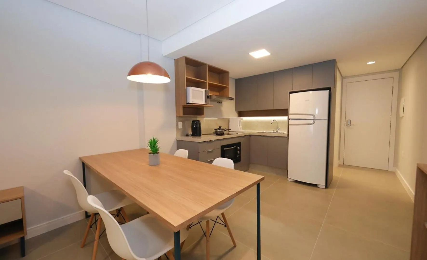 Studio A, Novo E Super Confortavel A 200M Beira Mar Apartment Florianopolis